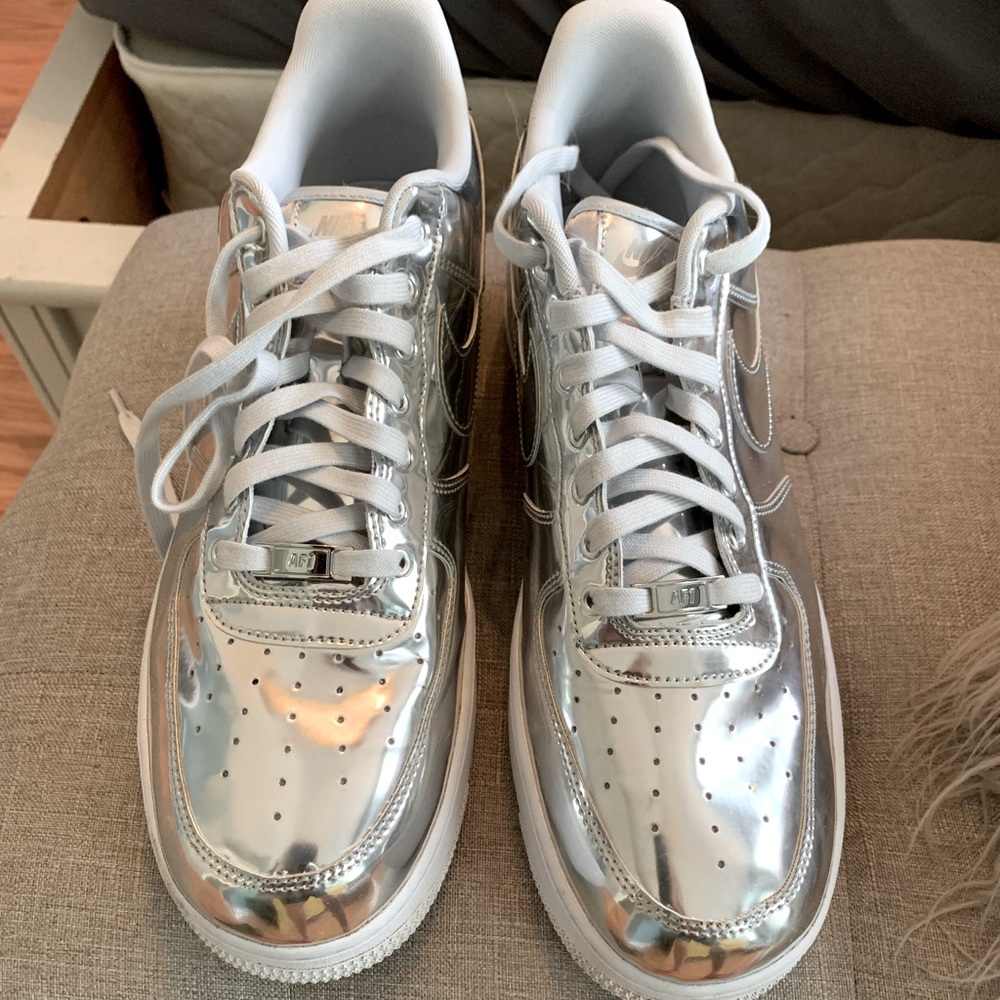 Nike Air Force 1 Liquid Metal Chrome size 15.5
